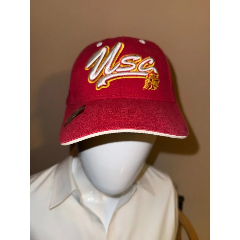 Captivating Headgear USC Trojans‎ NCAA Football Men's Cap Red Strapback Hat